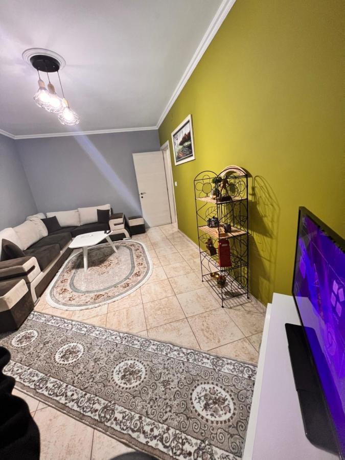 شقة Downtown Retreat "Spiranca" تيرانا المظهر الخارجي الصورة