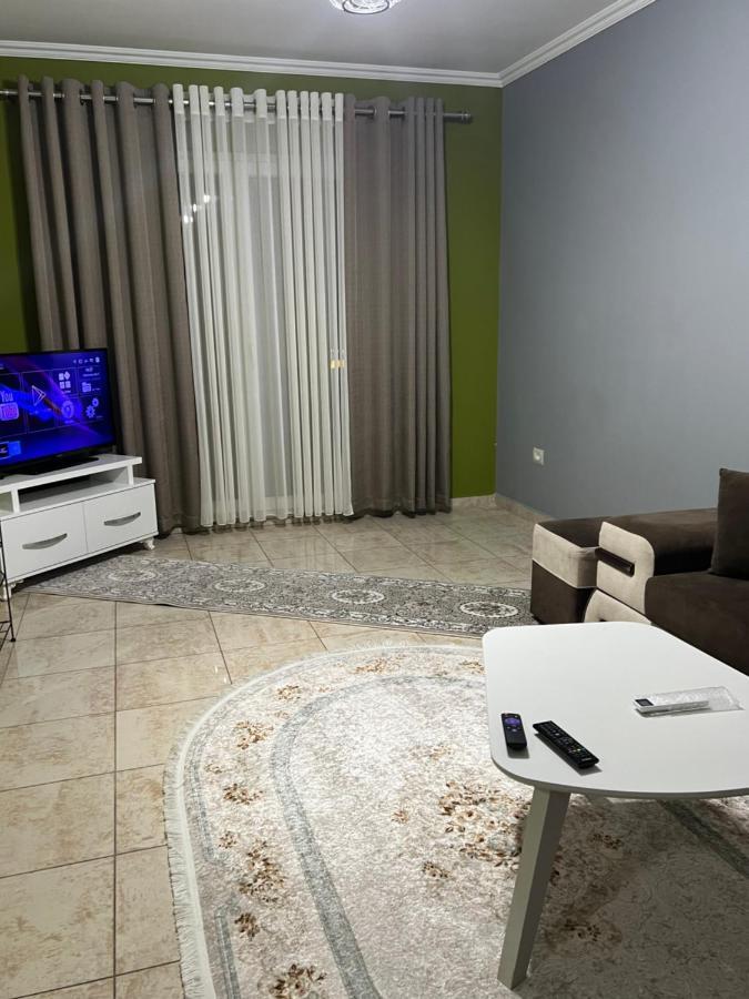 شقة Downtown Retreat "Spiranca" تيرانا المظهر الخارجي الصورة