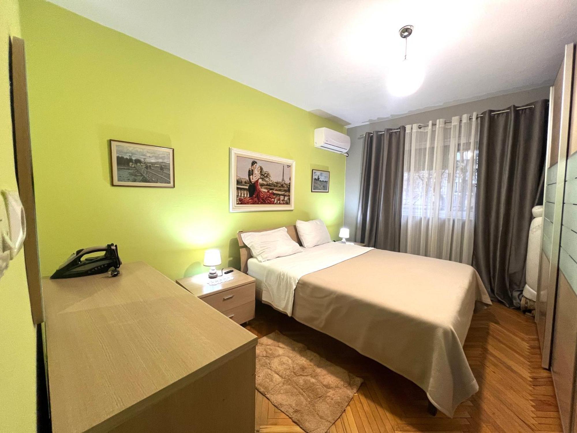 شقة Downtown Retreat "Spiranca" تيرانا المظهر الخارجي الصورة